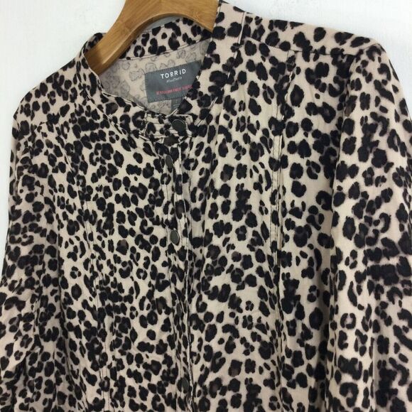 Torrid Womens Leopard Print Snap Front Jacket Pockets Plus 2X - Picture 2 of 11